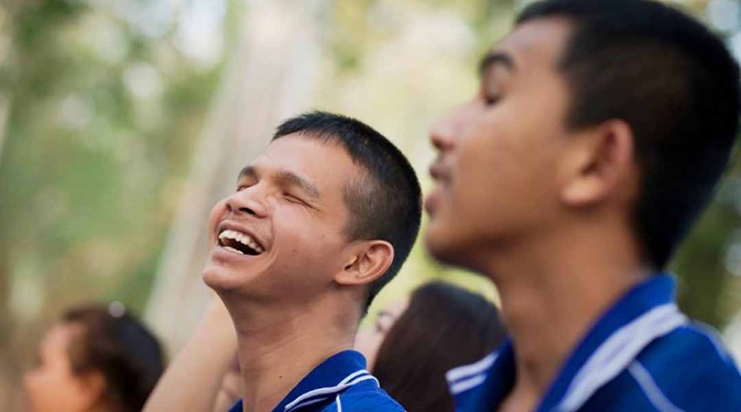 NHỮNG KHÓ KHĂN CỦA NGƯỜI KHIẾM THỊ